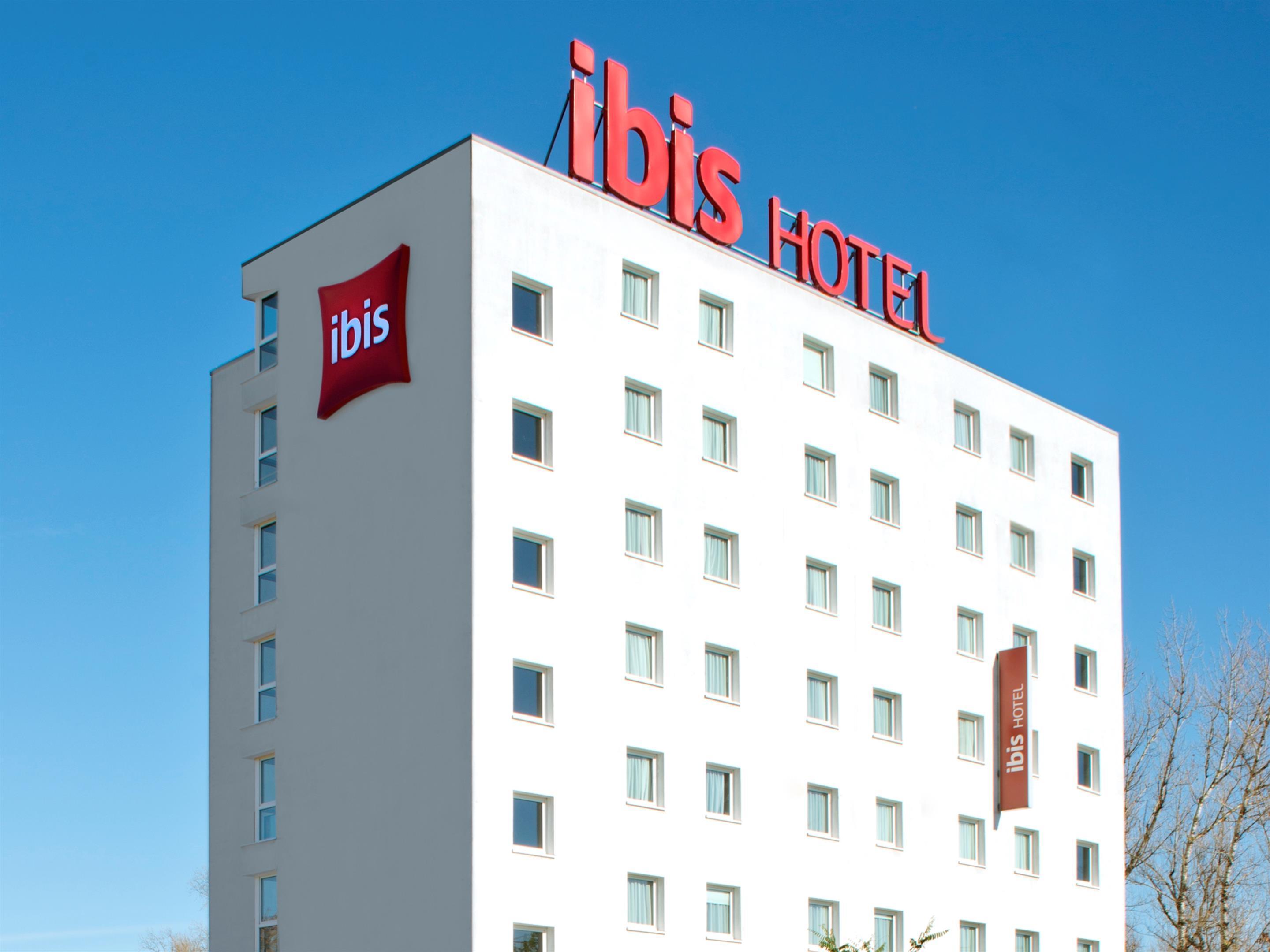 Ibis Warszawa Ostrobramska Hotel Bagian luar foto